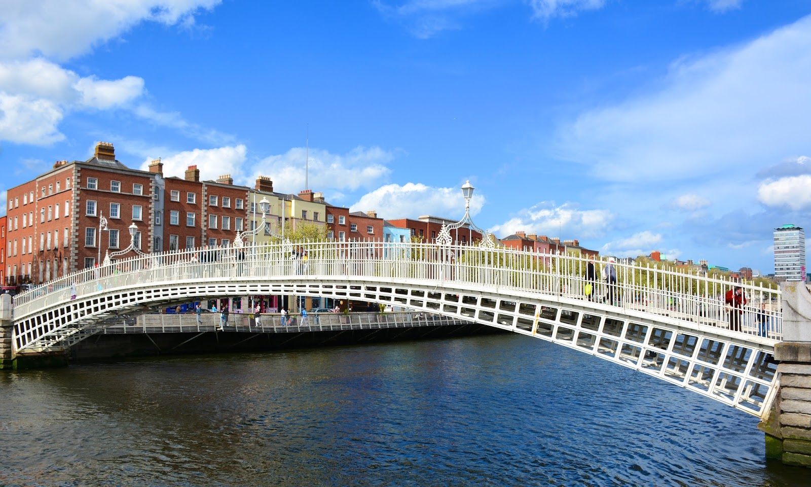 Hapenny-Bridge-Dublin